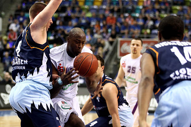 场的表现已 场的表现已