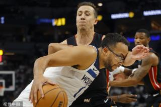 澳波在赛后 澳波在赛后