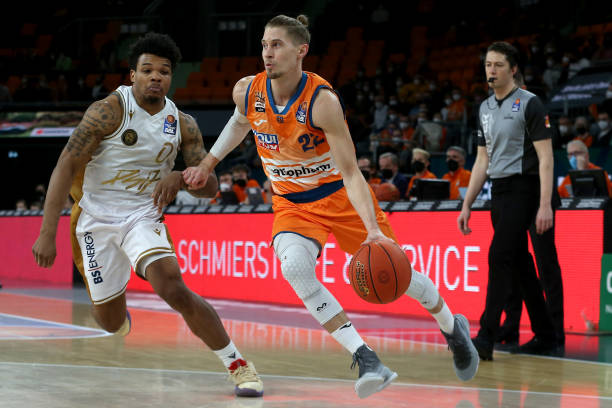 特别是阿兰 特别是阿兰